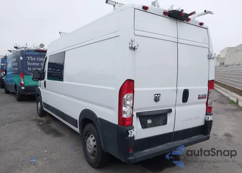 2021 Ram Promaster 2500 из США, поврежденный, VIN 3C6LRVDG9ME548719